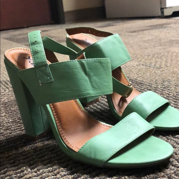 Shoes - Picture 2 of 2